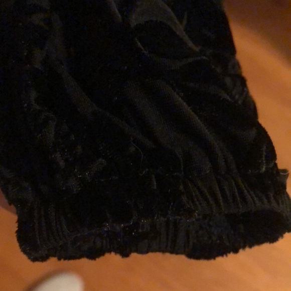 Black Burnout Peasant Style Top - Picture 5 of 9